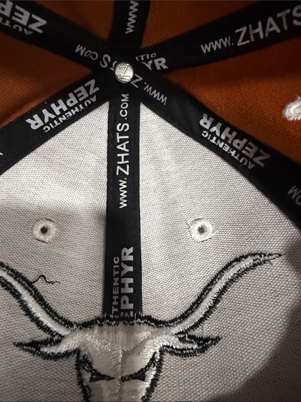 Texas Longhorns Zephyr Z-Fit M/L Fitted Hat
NCAA Burnt Orange - Picture 10 of 12